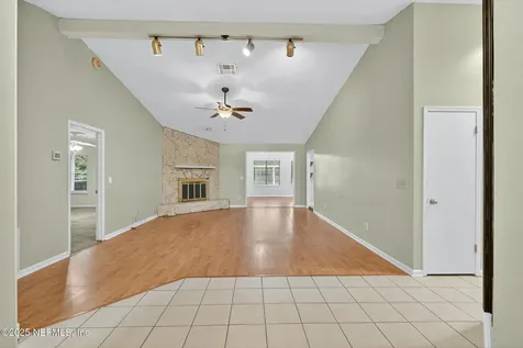 5473 Autumnbrook Trail N Jacksonville FL 32258