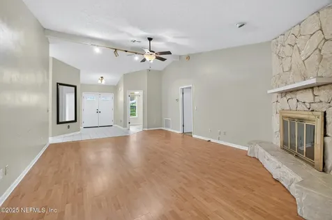 5473 Autumnbrook Trail N Jacksonville FL 32258