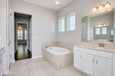 3800 Crossview Drive Jacksonville FL 32224