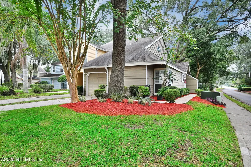 3549 Chestnut Hill Court Jacksonville FL 32223