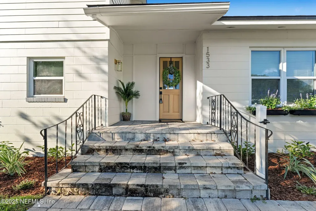 1533 Bentin Drive N Jacksonville Beach FL 32250