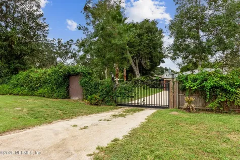 540 State Road 16 W Green Cove Springs FL 32043