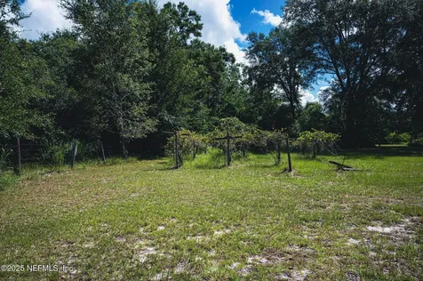 6769 SE 62nd Court Trenton FL 32693