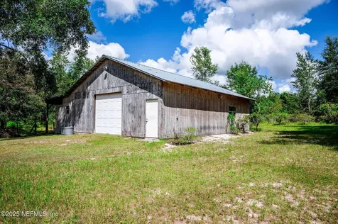 6769 SE 62nd Court Trenton FL 32693