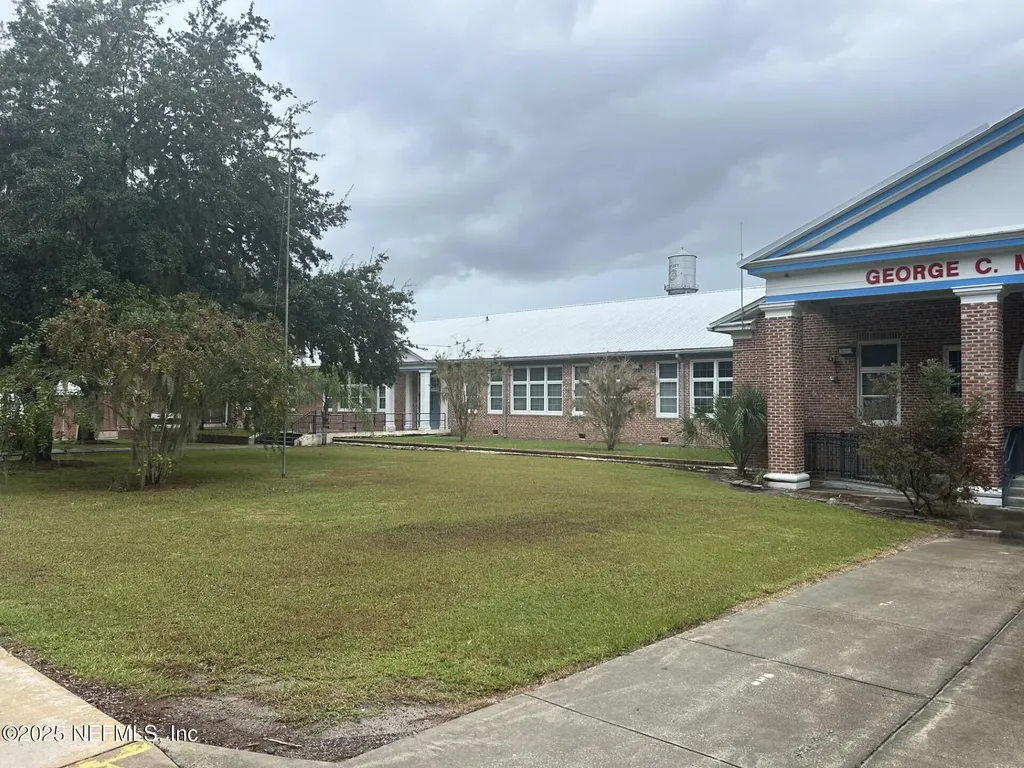 101 S Prospect Street Crescent City FL 32112