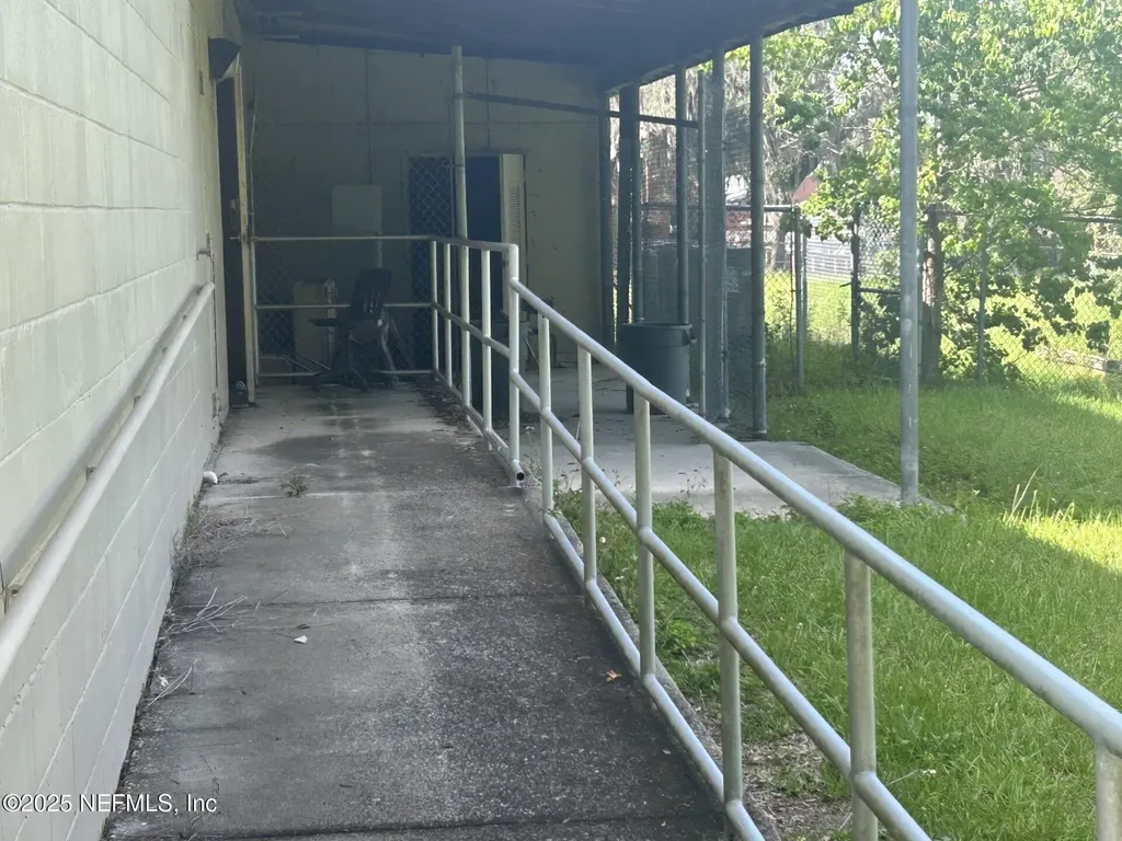 101 S Prospect Street Crescent City FL 32112