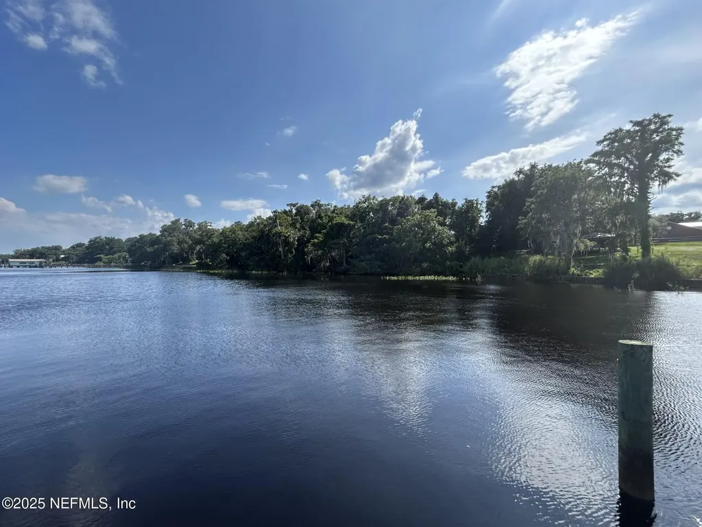101 S Prospect Street Crescent City FL 32112
