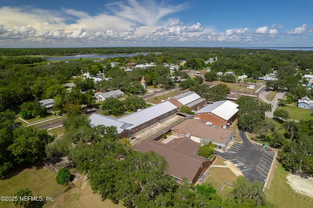 101 S Prospect Street Crescent City FL 32112