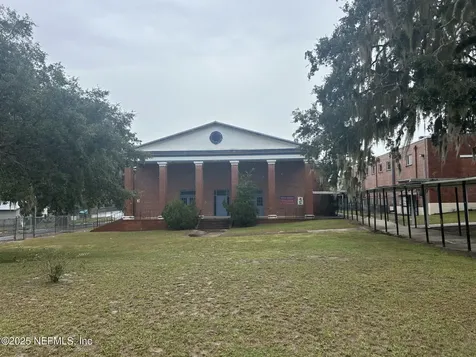 101 S Prospect Street Crescent City FL 32112