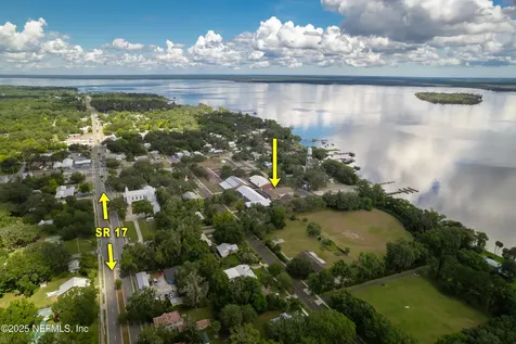 101 S Prospect Street Crescent City FL 32112