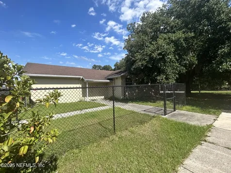 101 S Prospect Street Crescent City FL 32112