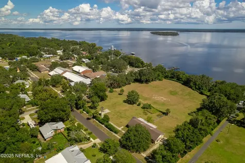 101 S Prospect Street Crescent City FL 32112