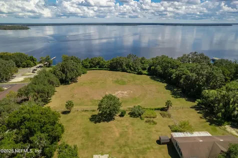 101 S Prospect Street Crescent City FL 32112