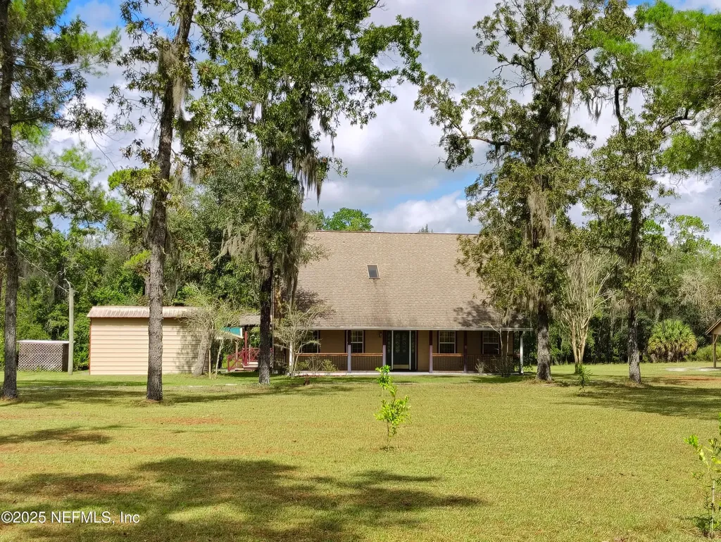 110 James Drive Palatka FL 32177
