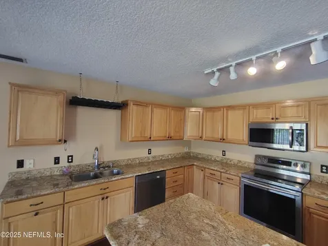 110 James Drive Palatka FL 32177