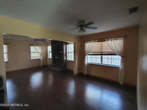 110 James Drive Palatka FL 32177