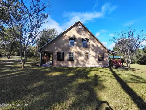 110 James Drive Palatka FL 32177