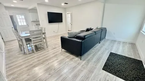 9720 Jupiter Court S Jacksonville FL 32246