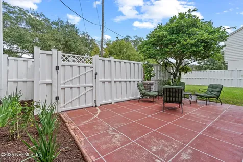 1130 River Oaks Road Jacksonville FL 32207