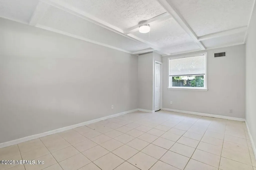 8223 Brackridge Boulevard S Jacksonville FL 32216