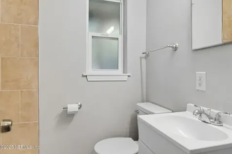 8223 Brackridge Boulevard S Jacksonville FL 32216