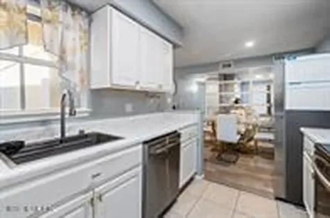 833 Riverside Drive Coral Springs FL 33071