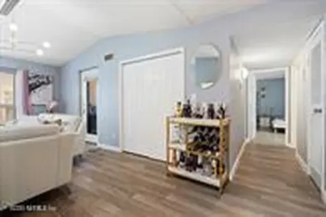 833 Riverside Drive Coral Springs FL 33071