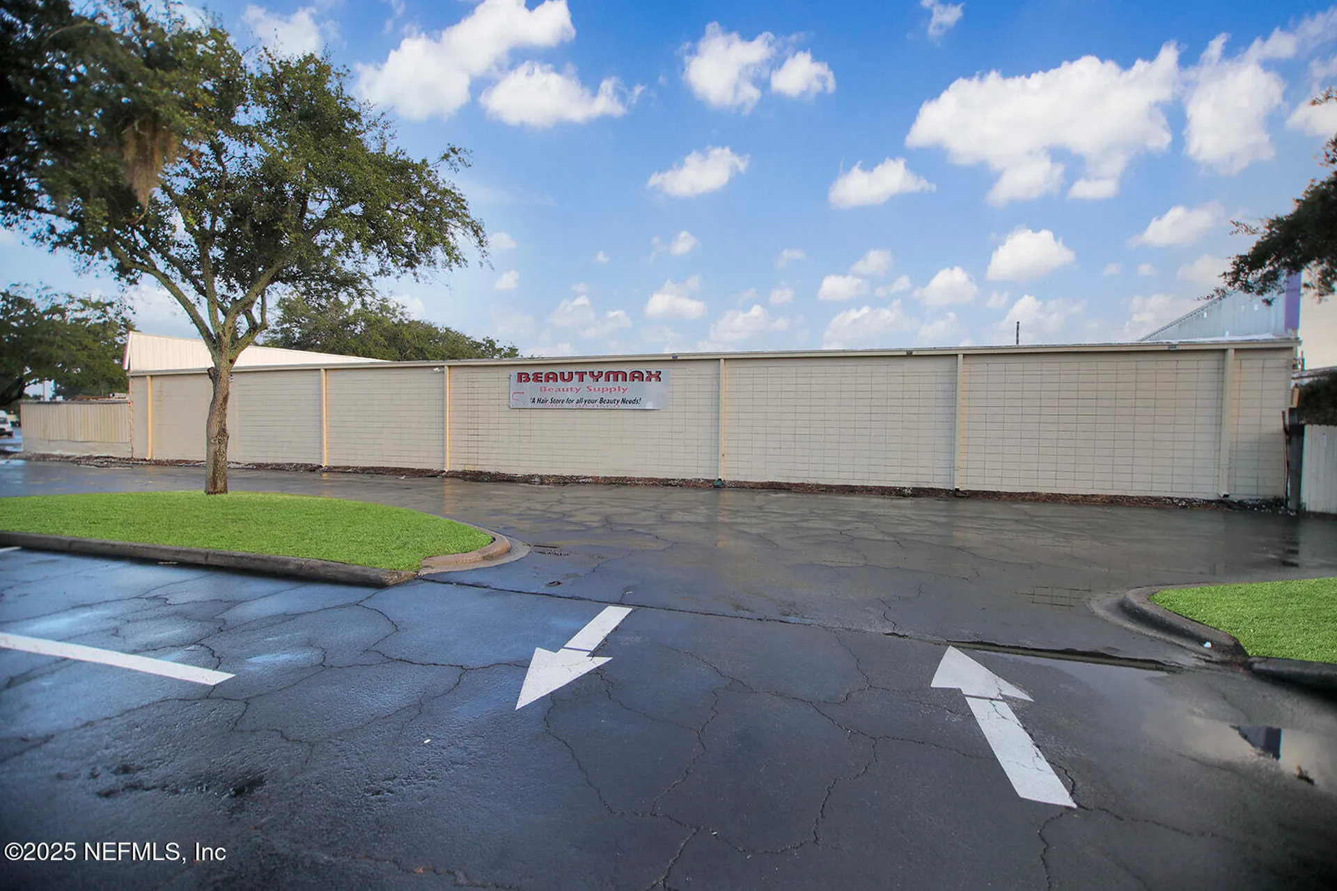 5804 Beach Boulevard Jacksonville FL 32207