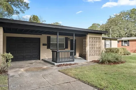 2436 Red Oak Drive Jacksonville FL 32211
