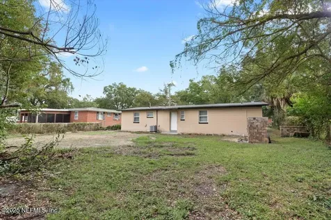 2436 Red Oak Drive Jacksonville FL 32211