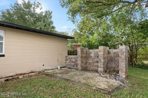 2436 Red Oak Drive Jacksonville FL 32211