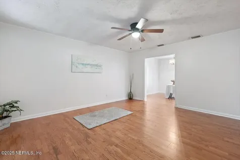 2436 Red Oak Drive Jacksonville FL 32211