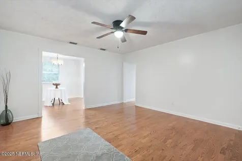 2436 Red Oak Drive Jacksonville FL 32211