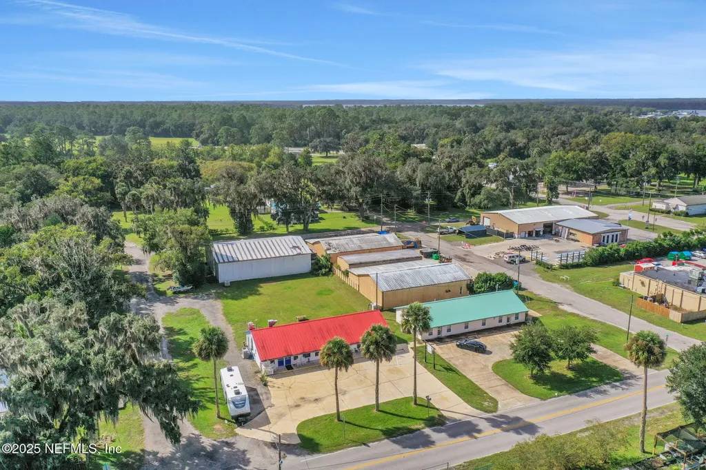 413 Elm Street Welaka FL 32193