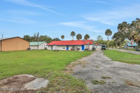 413 Elm Street Welaka FL 32193