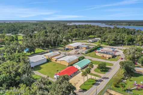 413 Elm Street Welaka FL 32193