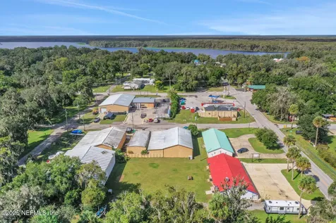 413 Elm Street Welaka FL 32193