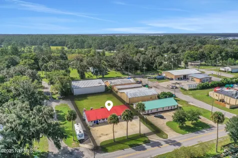 413 Elm Street Welaka FL 32193