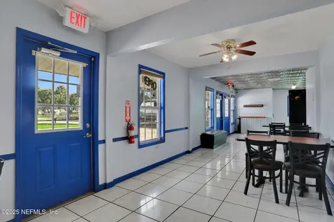 413 Elm Street Welaka FL 32193