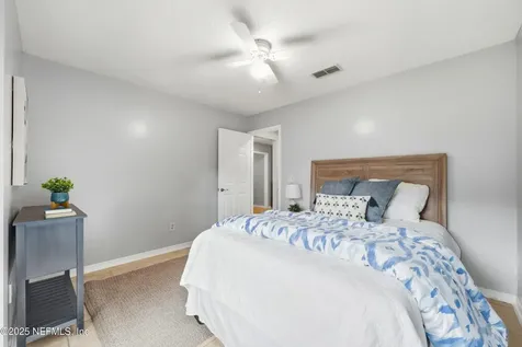 7791 Hunters Lake Circle S Jacksonville FL 32210