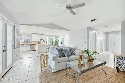 7791 Hunters Lake Circle S Jacksonville FL 32210