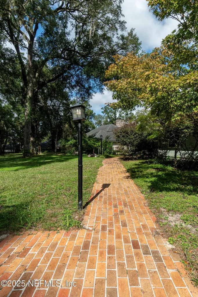 2860 Ravines Road Middleburg FL 32068