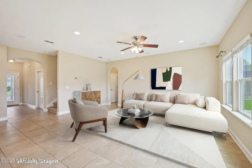 542 E Kings College Drive Fruit Cove FL 32259