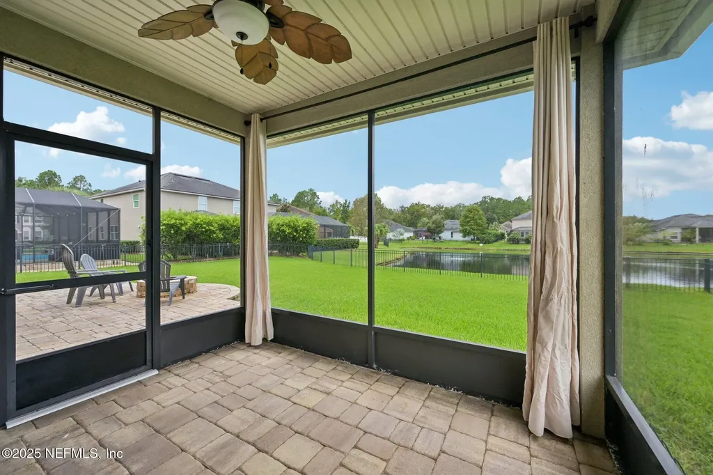 542 E Kings College Drive Fruit Cove FL 32259