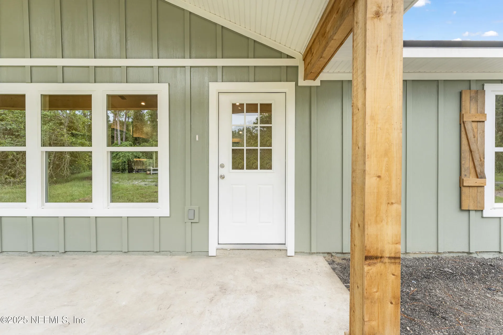 105 SE 3rd Street Georgetown FL 32139