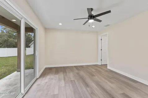 105 SE 3rd Street Georgetown FL 32139