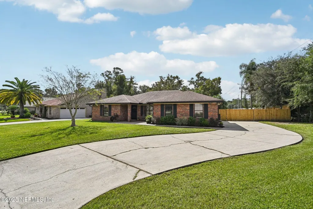 636 Los Palmas Drive Fleming Island FL 32003