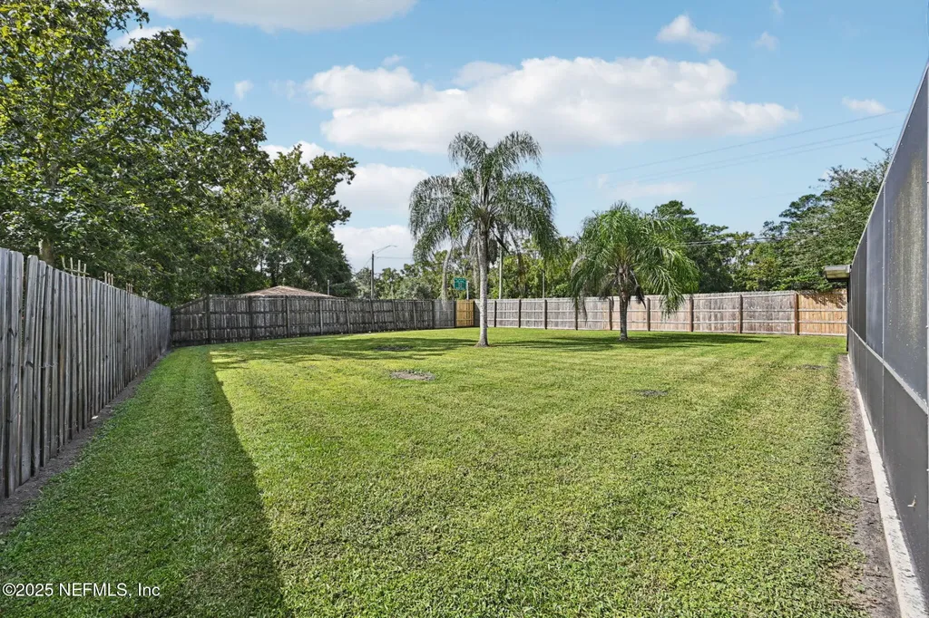 636 Los Palmas Drive Fleming Island FL 32003