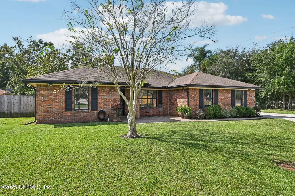 636 Los Palmas Drive Fleming Island FL 32003