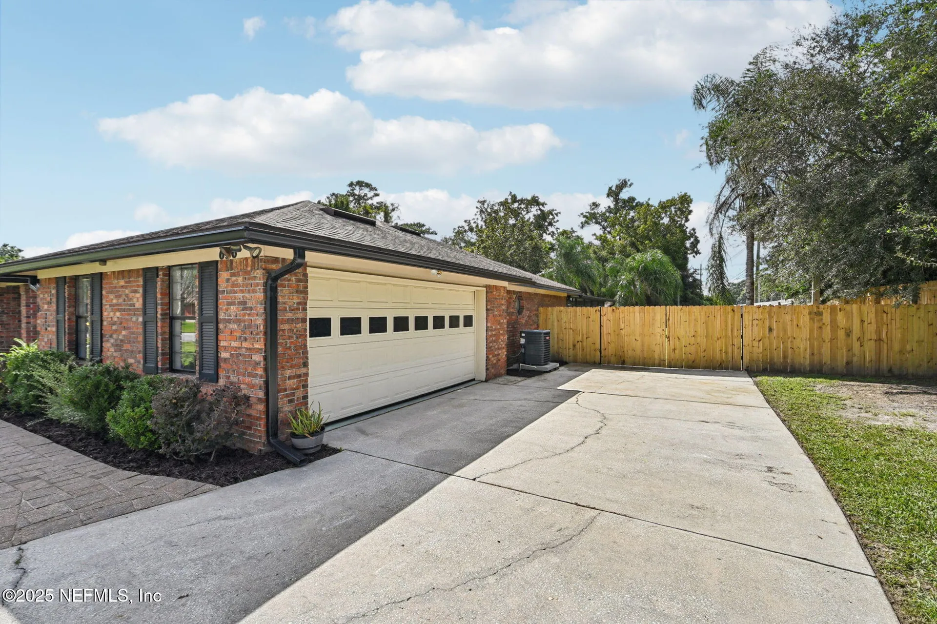 636 Los Palmas Drive Fleming Island FL 32003